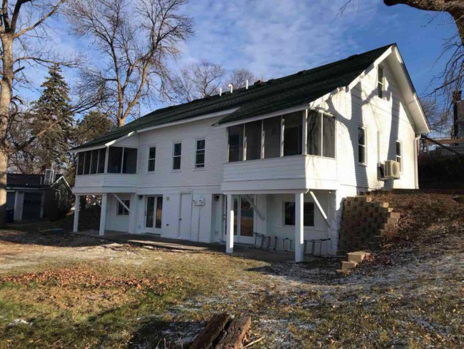 Building Photo - 2627 Commerce Blvd
