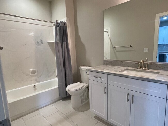 Foto del edificio - 1806 N Crimson Creek Dr