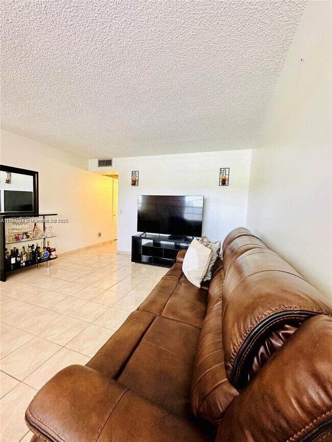 Foto del edificio - 551 SW 135th Ave