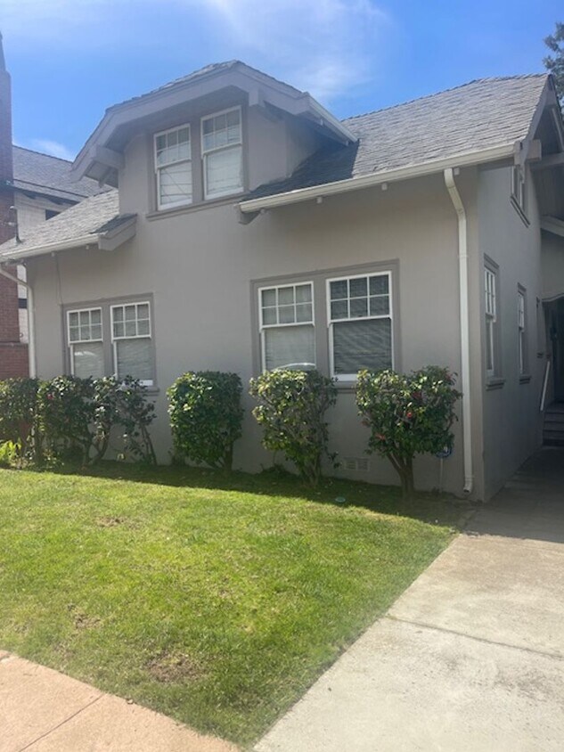 Foto principal - Piedmont Home w/ Large Attic Loft