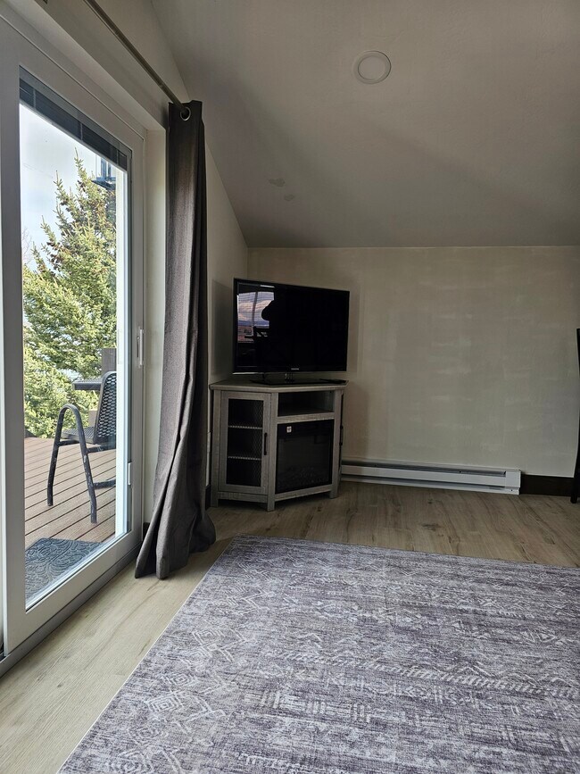 Foto del edificio - 720 Farmall Ln