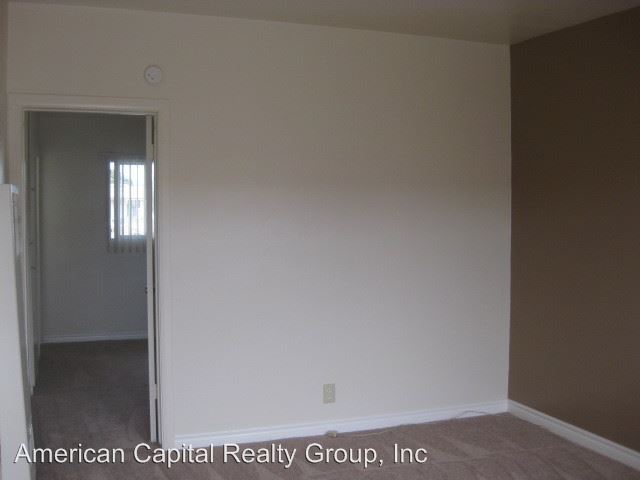 Building Photo - 10345 La Reina Ave