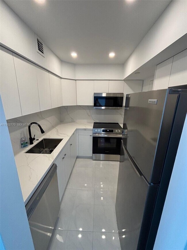 Foto del edificio - 1000 West Ave