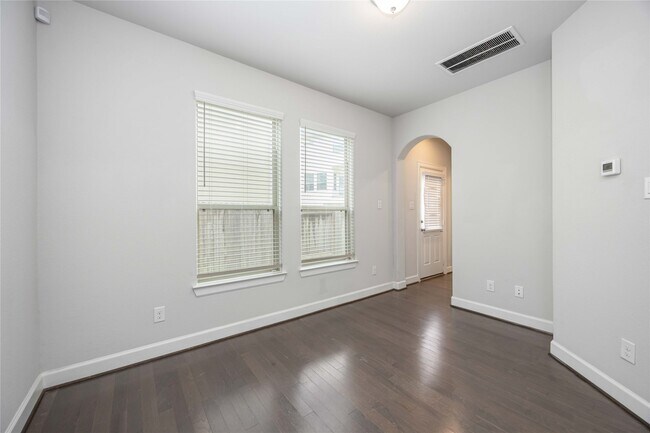 Foto del edificio - 9603 Cambridge Manor Ln