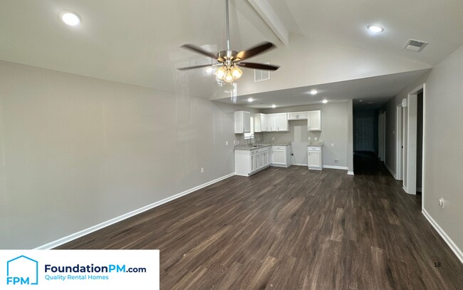 Foto del edificio - 664 Gainsville Ave
