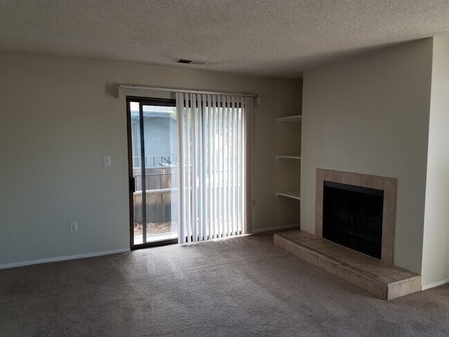Building Photo - 2205 Kietzke Ln