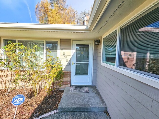 Building Photo - 16204 SE 8th St