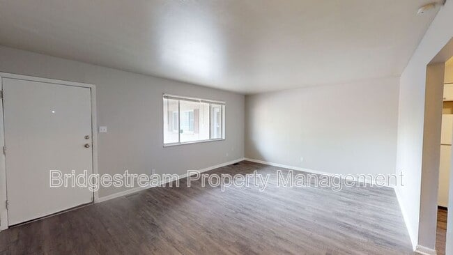 Foto del edificio - 7837 N Main St
