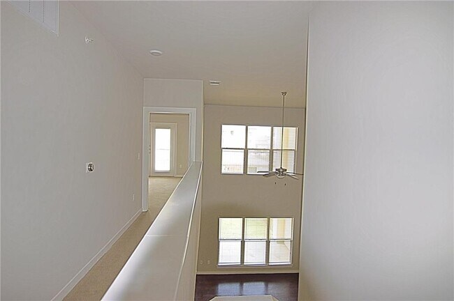 Building Photo - 10500 I-35