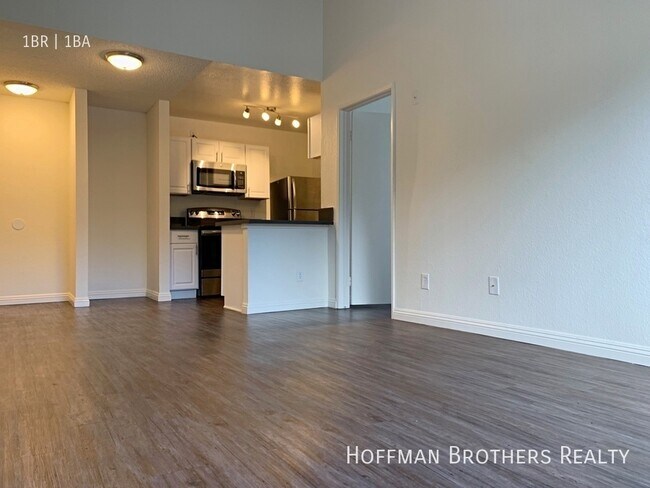 Foto del edificio - 4124 N Eagle Rock Blvd