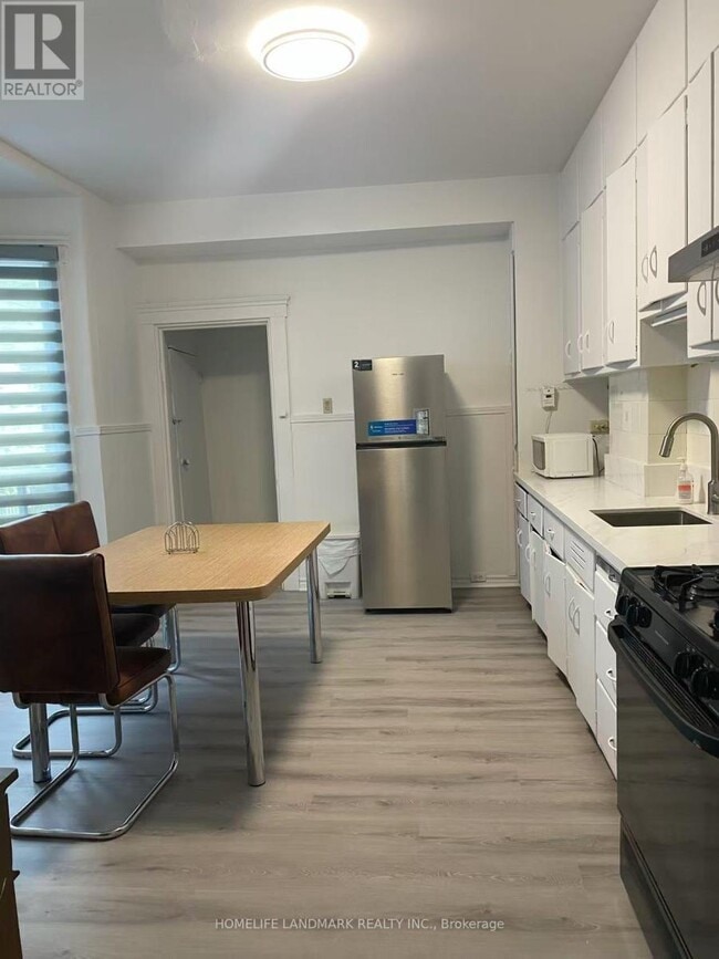 Photo du bâtiment - 1067 Dovercourt Rd