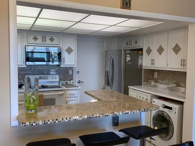 Foto del edificio - 3750 Galt Ocean Dr