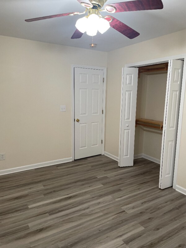 Foto del edificio - 7809 Lumberton Rd