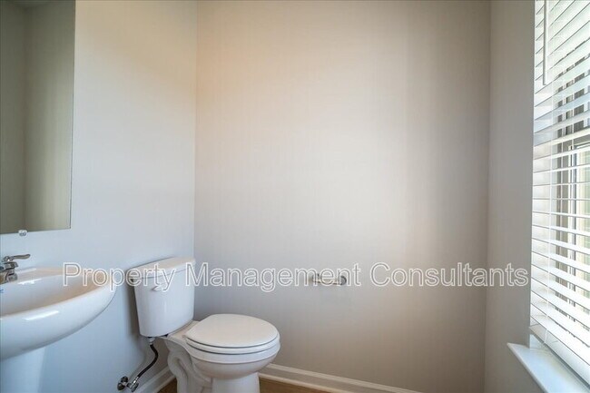 Foto del edificio - 22857 Dashwood Ln