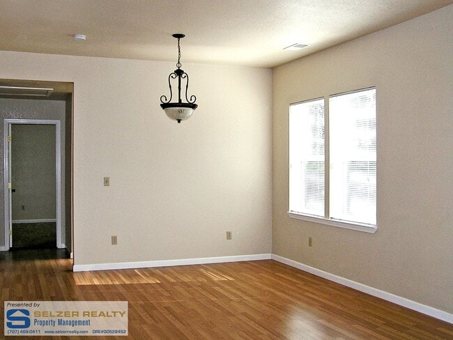 Foto del edificio - Roomy 3 bd. Westside home w/ great curb appeal!
