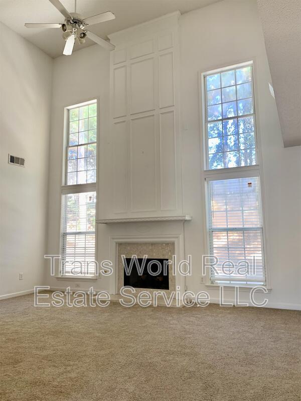 Foto del edificio - 485 Chippenham Ct
