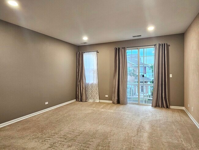 Foto del edificio - 8808 Concord Ln
