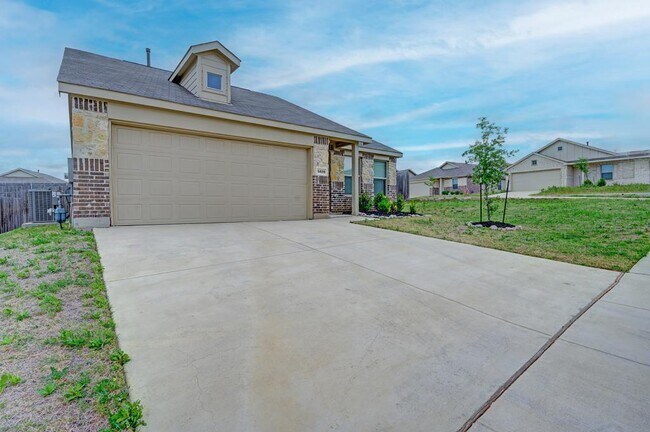 Foto del edificio - 8409 Holw Bnd St