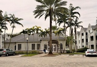 Building Photo - 777 SW 111th Way