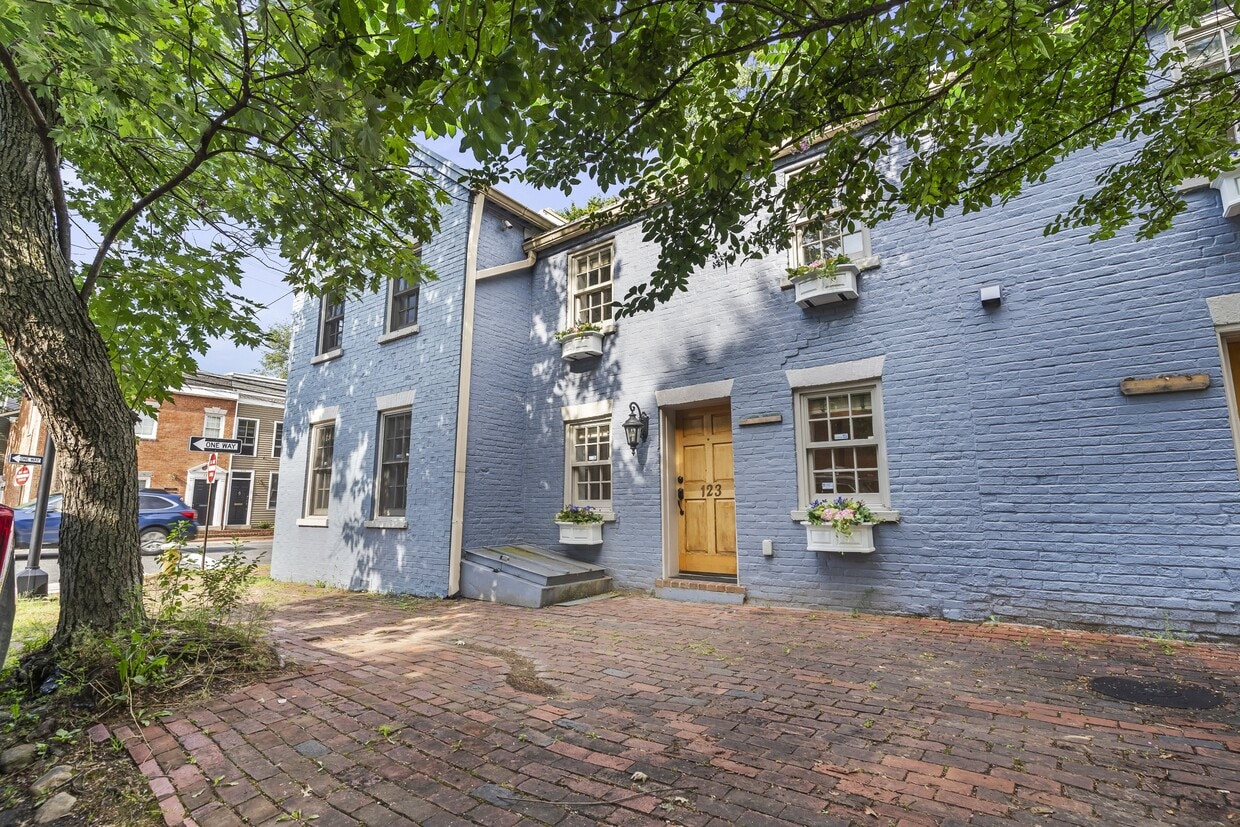 Photo - 123 S Fayette St (Alexandria, VA)