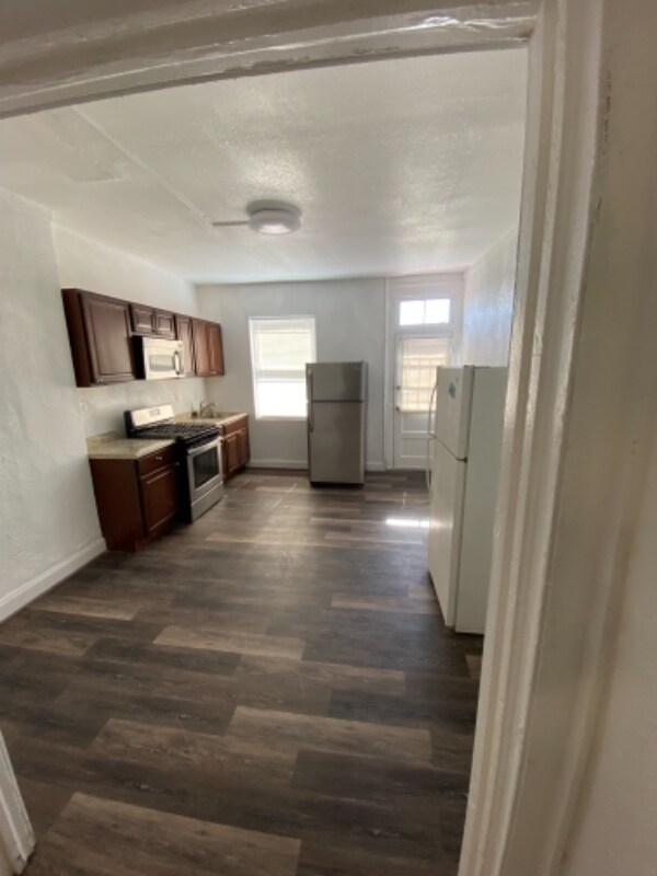 Foto del edificio - 2529 W Lombard St