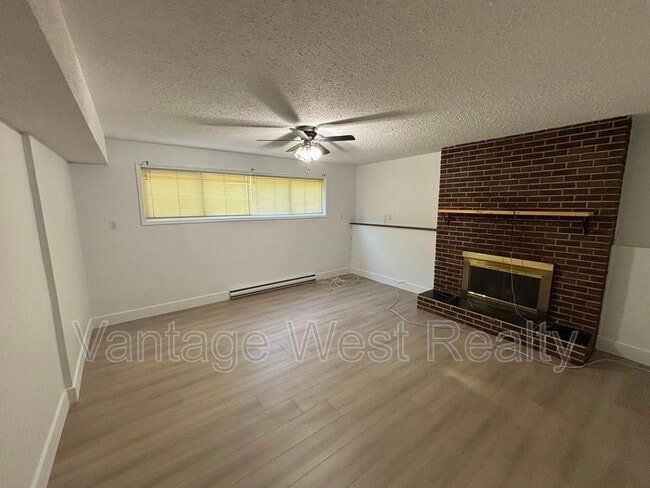 Photo du bâtiment - 907 Sutherland Ave
