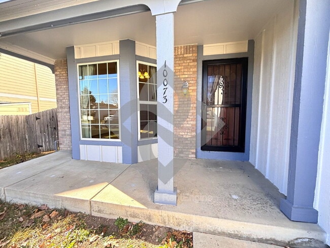 Building Photo - 10073 Hooker Way