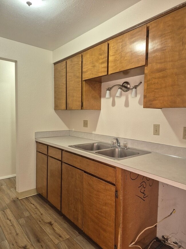 Foto del edificio - Upgraded 2 Bedroom Duplex Walking Distance...