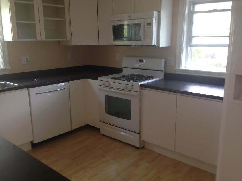 Primary Photo - 11 Mayhew St