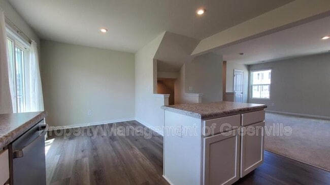 Building Photo - 31 Verdant Leaf Wy