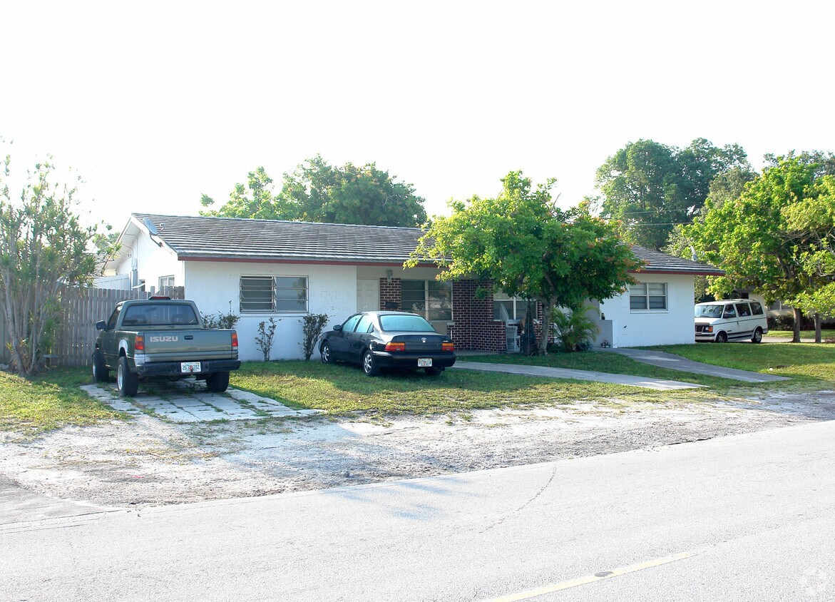 Foto principal - 1500 NW 7th Ave