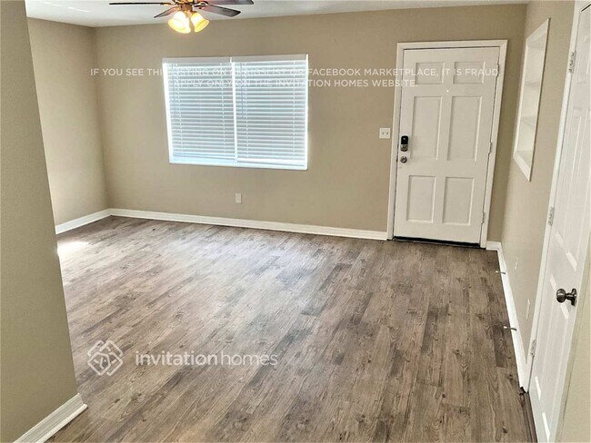 Building Photo - 5650 19th Ave N