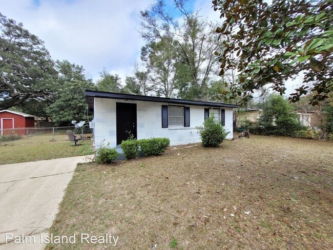 Building Photo - 2 br, 1 bath House - 706 Lambert St