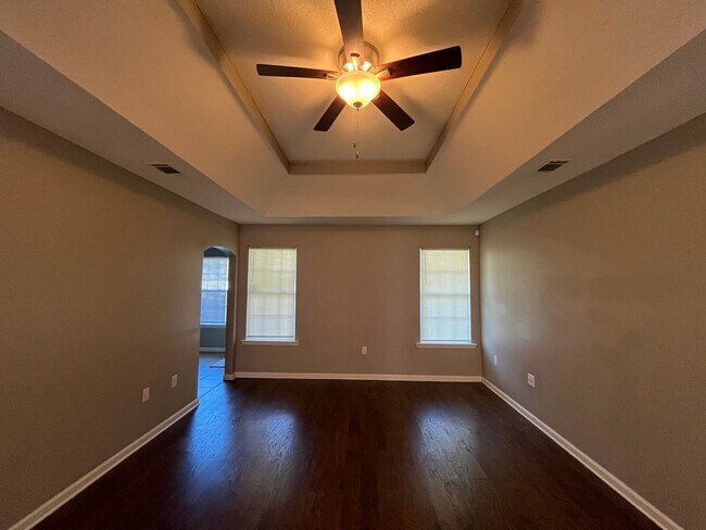 Foto del edificio - 4163 Meredith Dr