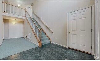 Building Photo - 5S530 Paxton Dr