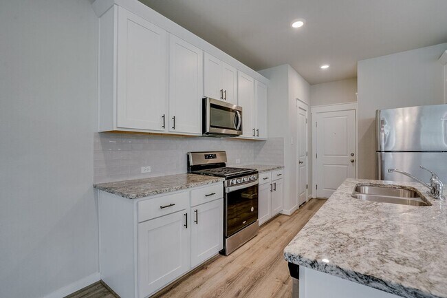 Building Photo - 505 Pearly Eye Dr