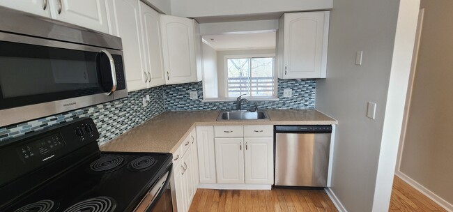 Building Photo - 1425 Quinnipiac Ave