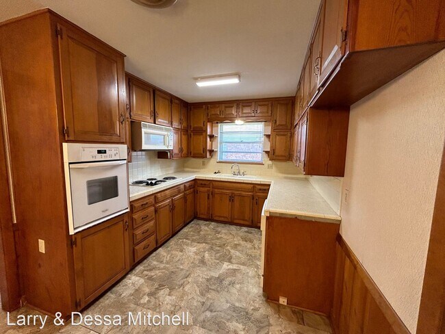 Building Photo - 3 br, 2 bath House - 3424 Marion