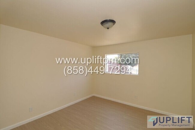 Foto del edificio - 550 Ritchey St
