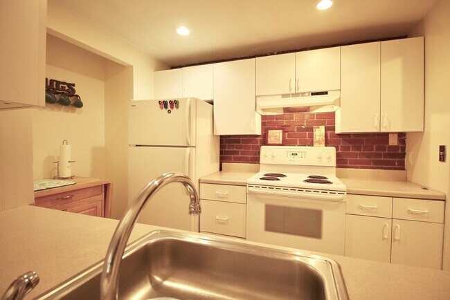 Foto del edificio - 26 Greentree Ln