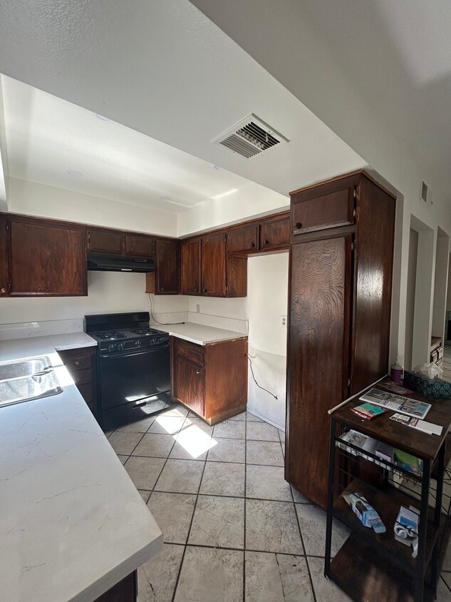 Building Photo - 8750 Kester Ave