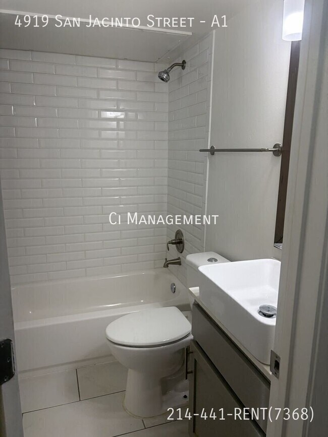 Building Photo - 4919 San Jacinto St