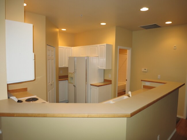 Building Photo - 440 S 51st Ct