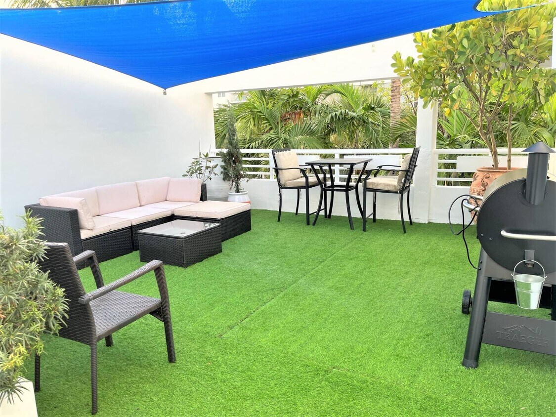 Foto principal - 920 NE 16th Terrace