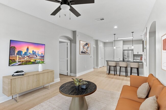 Building Photo - Porter Westside