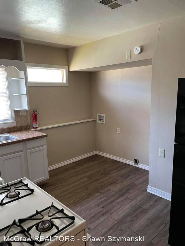 2 br, 1 bath House 1505 W Randolph House Rental in Enid, OK