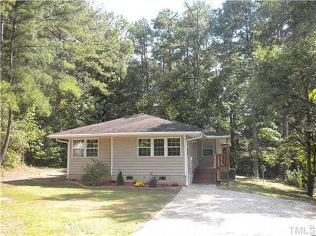 Foto del edificio - Spacious 4 Bed Close to Everything in Durham!