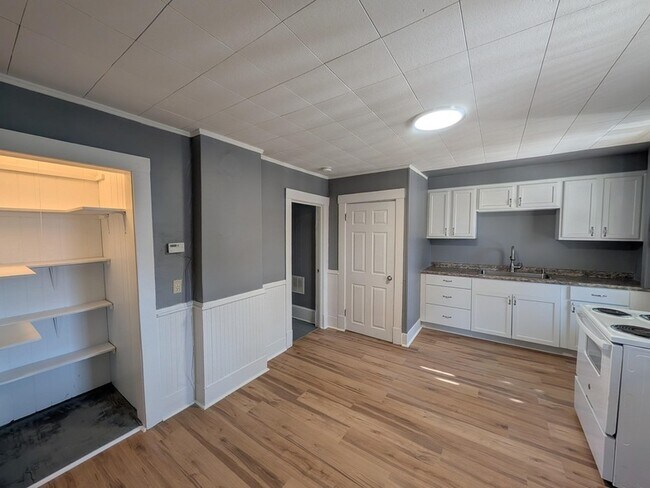 Foto del edificio - 13-15 Walnut Street Unit 6