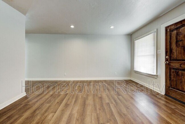 Foto del edificio - 510 E Oklahoma Ave