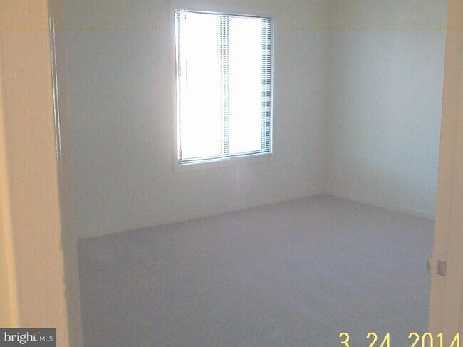 Building Photo - 6980 Hanover Pkwy